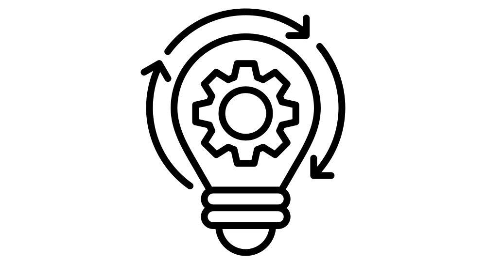 Glühbirne mit Zahnrad und Pfeilen, die Innovation und kontinuierliche Verbesserung symbolisieren
